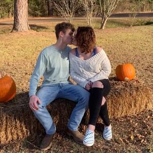 Meet your Posher, Alex